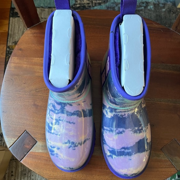 UGG CLASSIC CLEAR MINI WATERPROOF WEATHERPROOF PINK & PURPLE MARBLE BOOTS - Picture 6 of 16